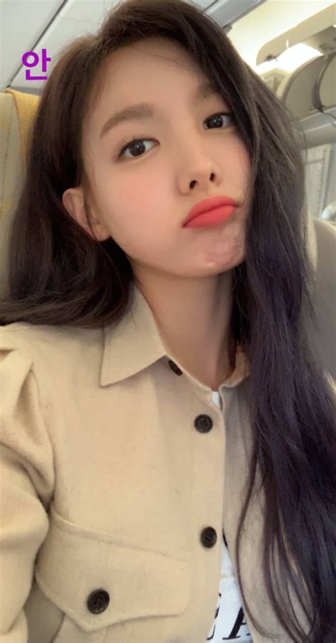 Twice Nayeon Instagram Story Twicetagram Kpop Girl Groups Korean Girl