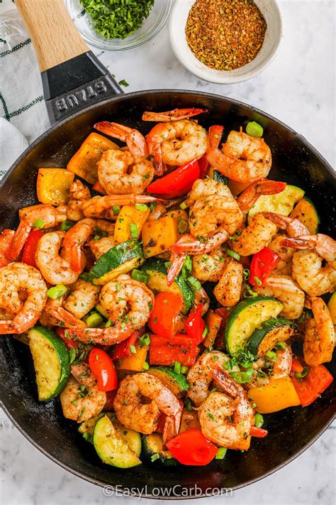 Easy Shrimp Vegetable Skillet Delicious And Spicy Easy Low Carb