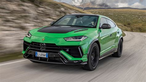 Arriba 79 Imagen Lamborghini Urus Review Abzlocalmx