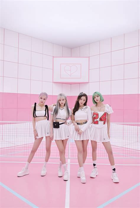 Audio Only Video Of Blackpinks Pretty Savage Surpasses 100 Million Views