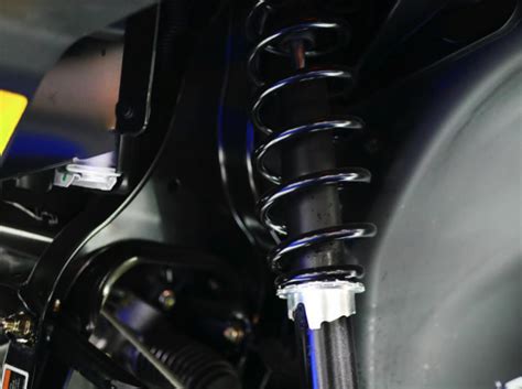 A Look At The Differences Between Twin Tube And Monotube Shocks