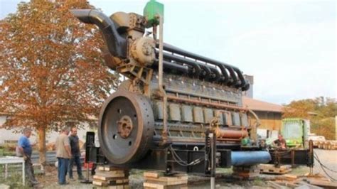 This Gigantic 1600 Hp Engine Used To Power An Entire Stadium Single