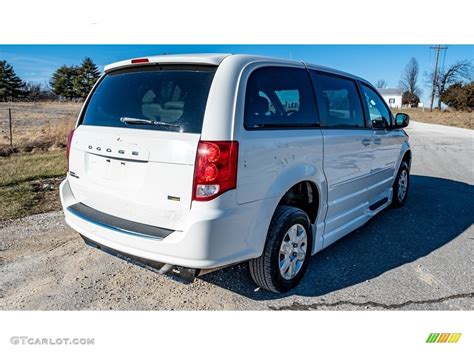 2011 Stone White Dodge Grand Caravan Express 143569417 Photo 4