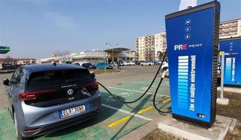 Pražská energetika má v provozu již 400 veřejných dobíjecích stanic pro