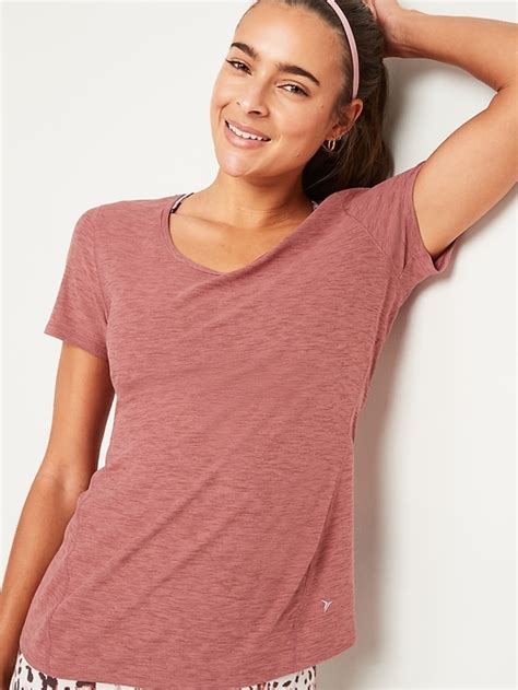 Breathe On Keyhole Back Performance Tee Old Navy