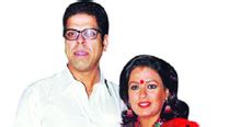 Murli Sharma and wife Ashwini in Poshter Boyz | Screen News - The ...