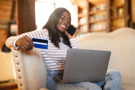 Compra En L Nea Milenaria Dama Negra Con Laptop Usando Tarjeta De