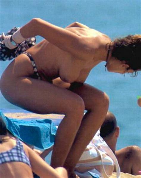 El espectacular cuerpo desnudo de Elsa Anka a sus 54 años JaqueMateAteos