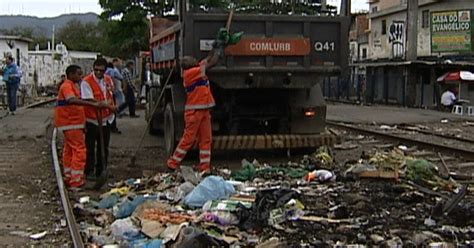 G1 Garis Recolhem Quase 100 Toneladas De Lixo De Comunidades Ocupadas