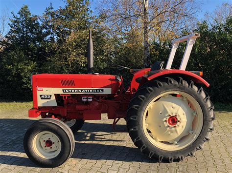 INTERNATIONAL 453