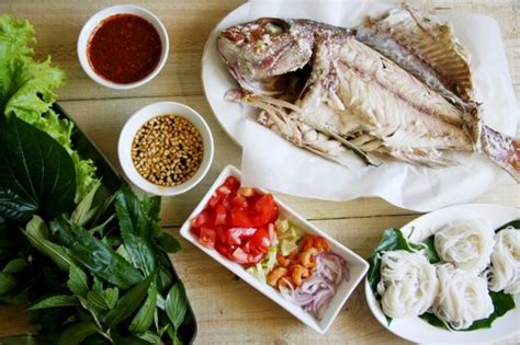 Thai Leaf Wrapped Grilled Fish (Miang Pla Pao) | Asian Inspirations