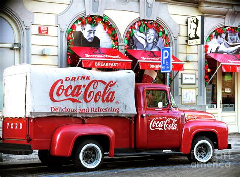 Vintage Coca Cola Trucks