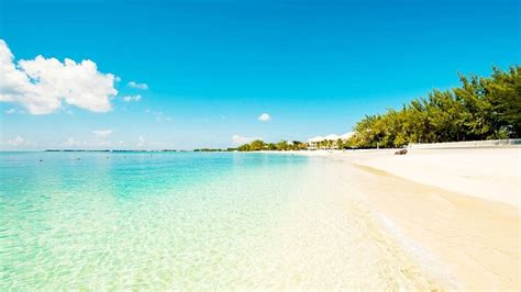 Playa de Siete Millas en las Islas Caimán