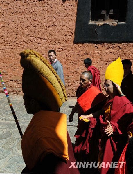 Th Panchen Lama Visits Xigaze Monastery China Org Cn