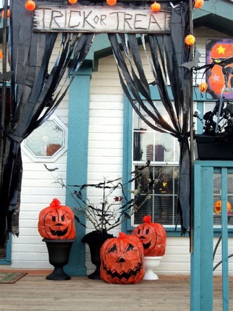 11 Halloween Front Porch Decorating Ideas Pretty My Party