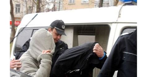 Ученичка се напафка с марихуана до задушаване