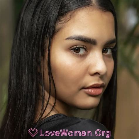 Lovely Cuban Women What Makes Them So Popular