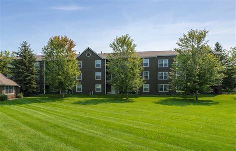 Mallard Ridge | Apartments in Maple Grove, MN