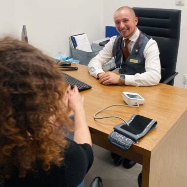 Poradnia chorób wewnętrznych Konin Guardian Clinic