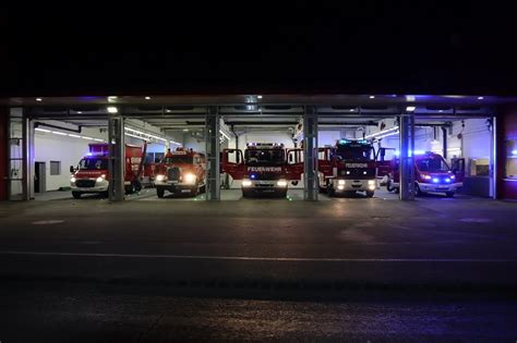 Bäume drohen umzustürzen Feuerwehr Volders