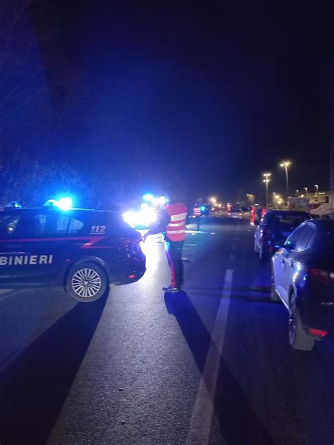 Porcari Muore Travolto Da Unauto Mentre Attraversa La Strada Il Tirreno