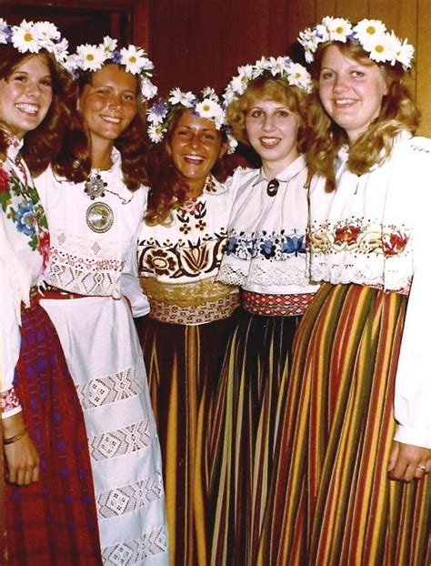 Pin by Julie Vaher on Estonia | Estonian clothing, Traditional outfits ...