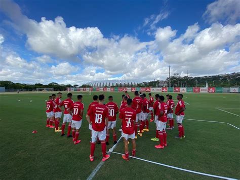 A vez dos garotos Inter abre 2021 média de idade de 19 2 anos para