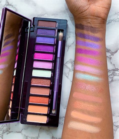 Mais Detalhes Da Nova Naked Ultraviolet