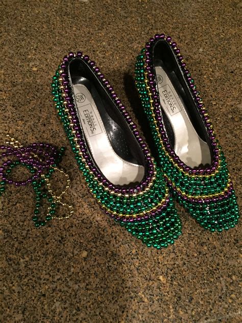 17 Cool Things To Do With Your Mardi Gras Beads Artofit