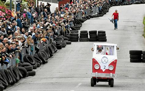 Rosporden Belle Affluence La Course De Caisses Savon Le T L Gramme