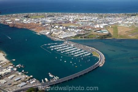 Tauranga Bridge and Tauranga Bridge Marina, Tauranga Harbour, Bay of ...