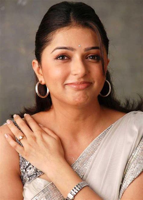 MUSIO Bhumika Chawla Latest Hot Photos In White Saree