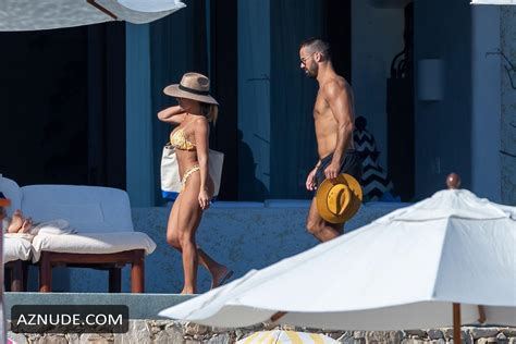 Jessie James Decker Sexy Showing Off Her Hot Curves In Mexico Aznude