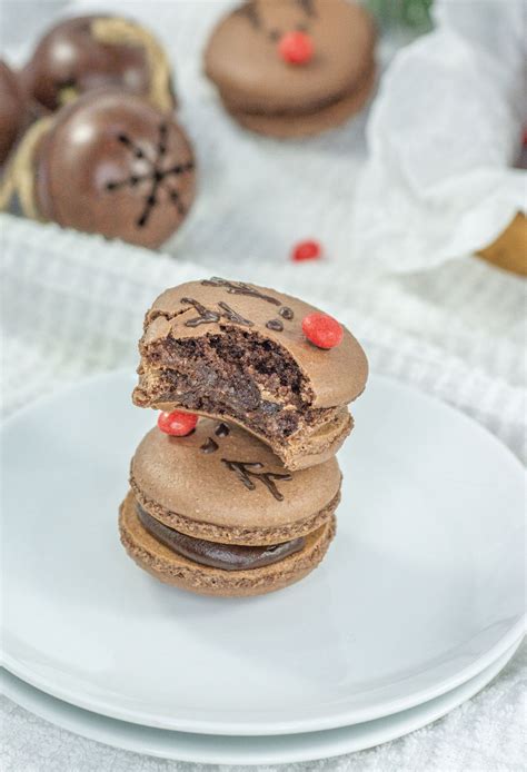 Reindeer French Christmas Macarons Easy Everyday Recipes