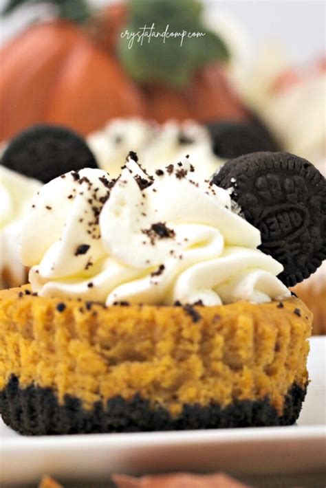 Oreo Pumpkin Mini Cheesecakes