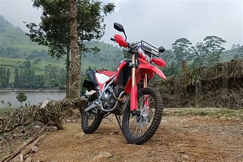 Spesifikasi Honda CRF250L Beda Dari CRF250 Rally