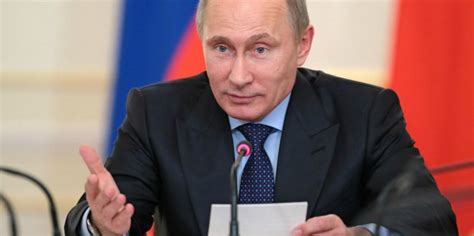 Putin A Roma Incontra Papa Francesco E Berlusconi Manifestanti Pro Pussy Riot Il Fatto