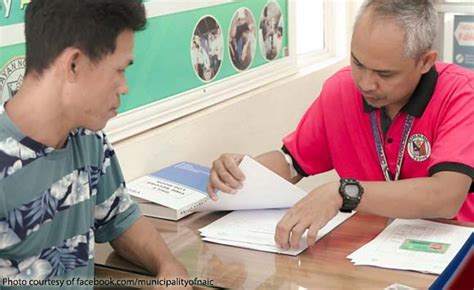 Naic Rice Farmers Receive Cash Assistance Politiko South Luzon