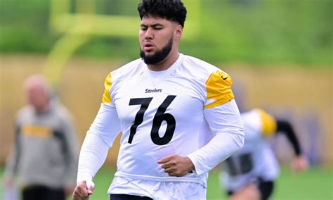 Troy Fautanu Earns Promotion At Steelers Otas