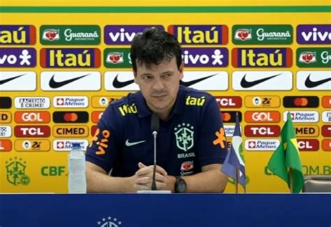 Diniz Reprova Torcedor Que Arremessou Pipoca Em Neymar Desrespeito Sbt