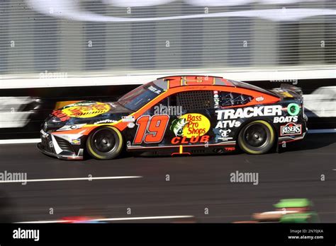 Nascar Cup Series Driver Martin Truex Jr 19 Races The Finish Line