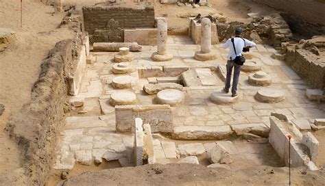 Arque Logos Descobrem Tumba Milenar De Casal Eg Pcio Em Saqqara