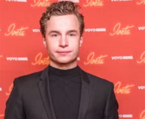 Oskar Hes | Osobnosti | TV Nova