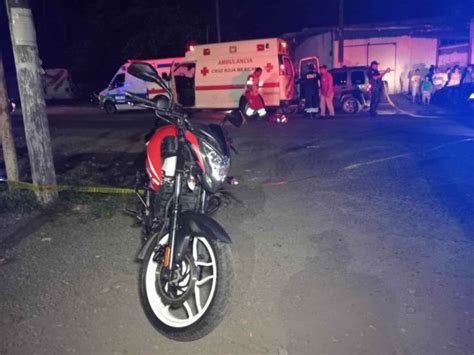 Motociclista Resulta Lesionada Tras Derrapar En San Andrés