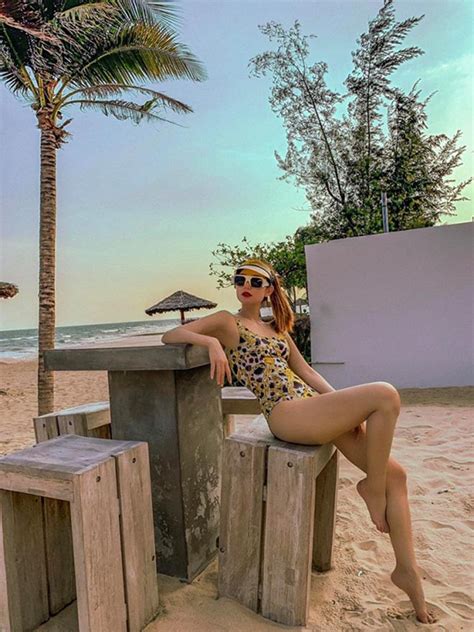 Vừa vào hè Minh Hằng đã mặc bikini khoe dáng nóng bỏng Tinmoi