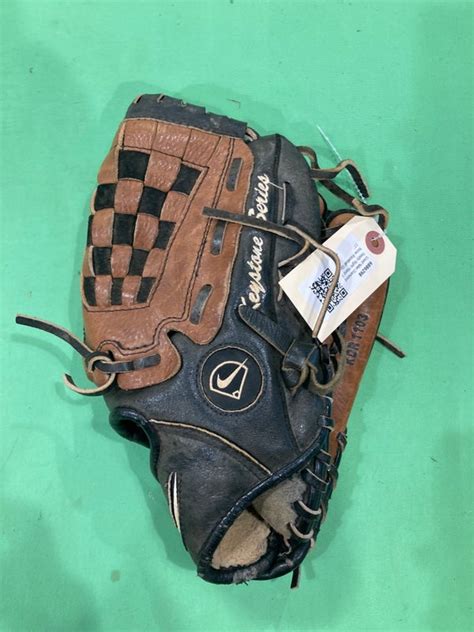 Nike Baseball Gloves & Mitts | New and Used on SidelineSwap