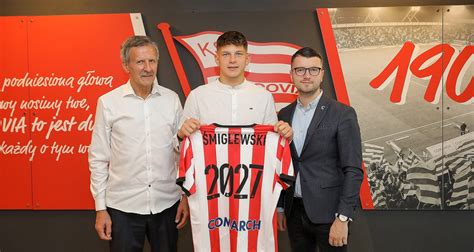 Cracovia przedłuża kontrakty ze zdolnymi piłkarzami Kacper Śmiglewski