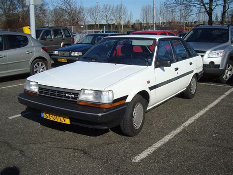 1988 Toyota Carina II Liftback GL 1 6 6 March 2010 Veemar Flickr