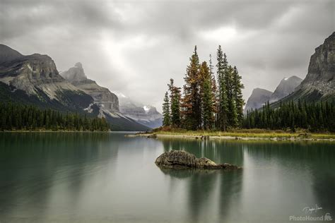 Image of Maligne Lake - Spirit Island | 1026515