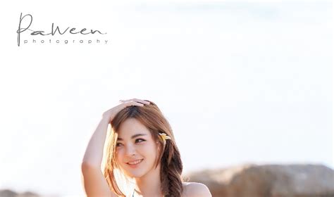 Foto Wanita Berparas Cantik Model Bikini Thailand